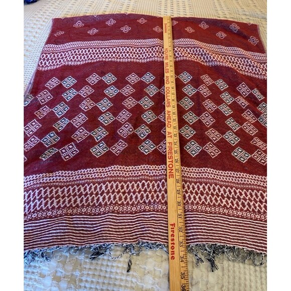 West Loop Scarf Shawl Wrap Coverup Lightweight Distressed Aztec Fringed  Rust - Picture 9 of 11